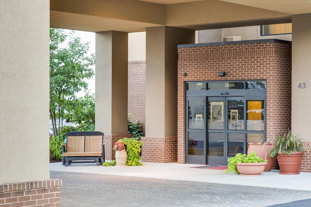Hampton Inn Harrisonburg South Экстерьер фото