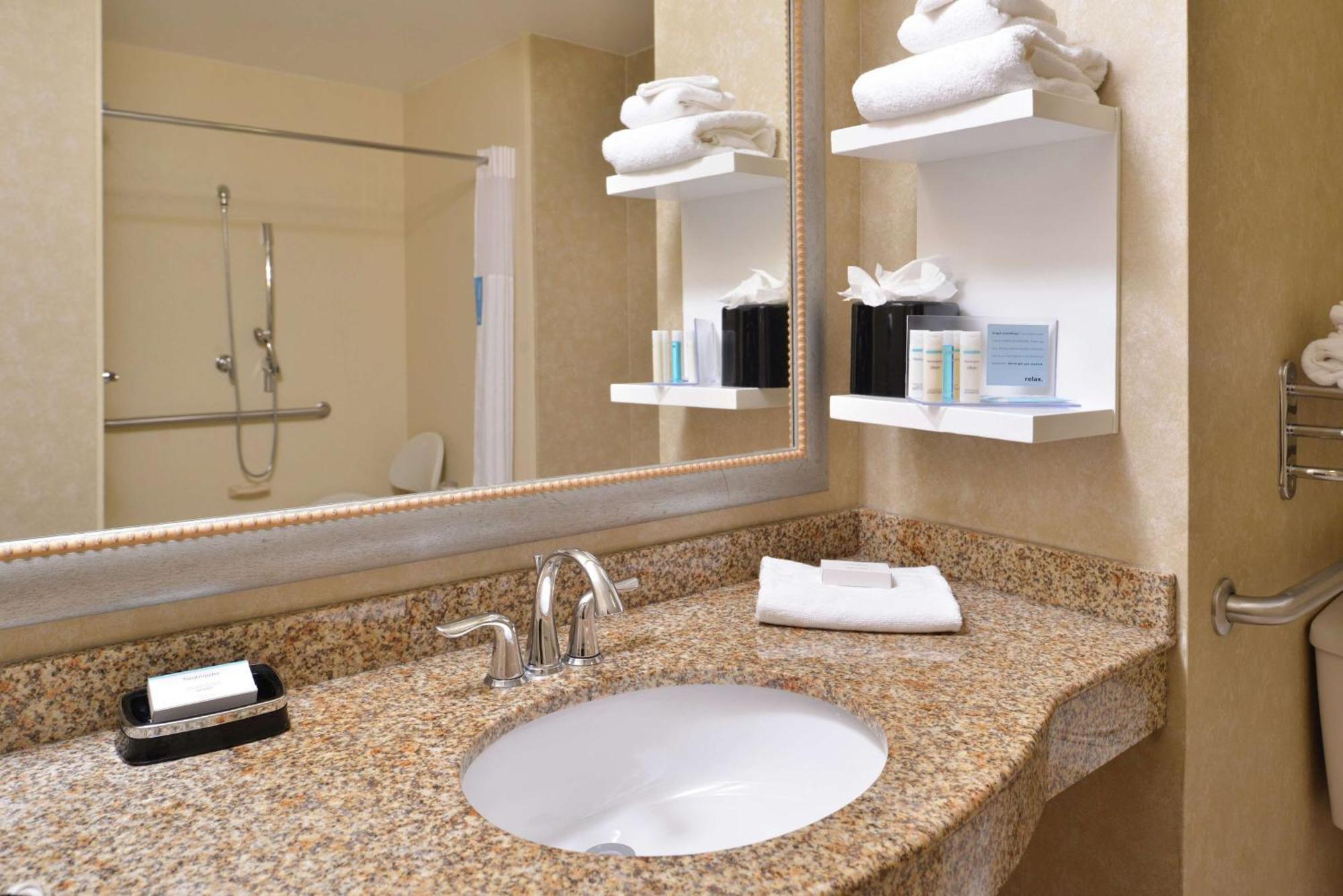 Hampton Inn Harrisonburg South Экстерьер фото