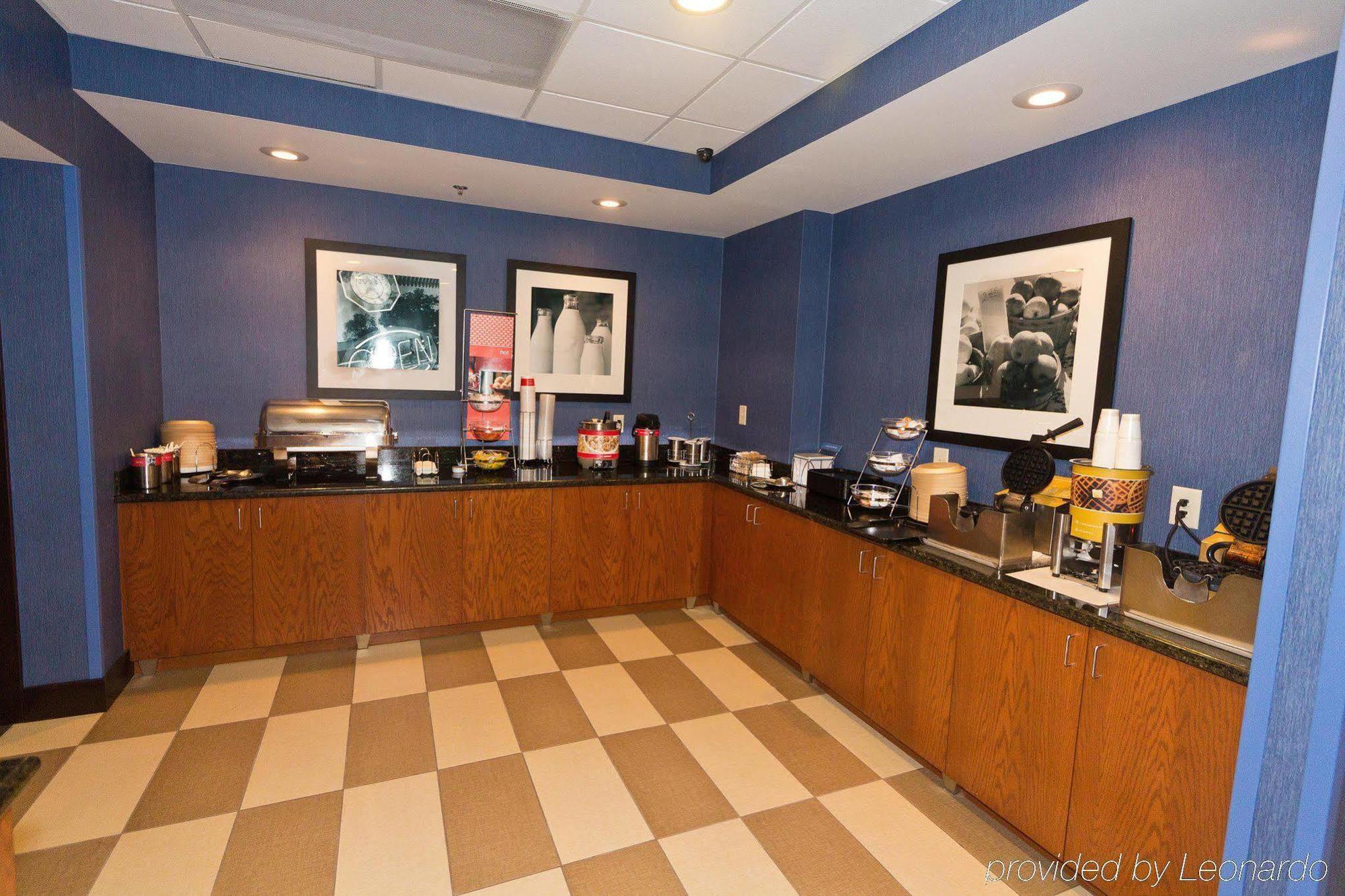 Hampton Inn Harrisonburg South Экстерьер фото