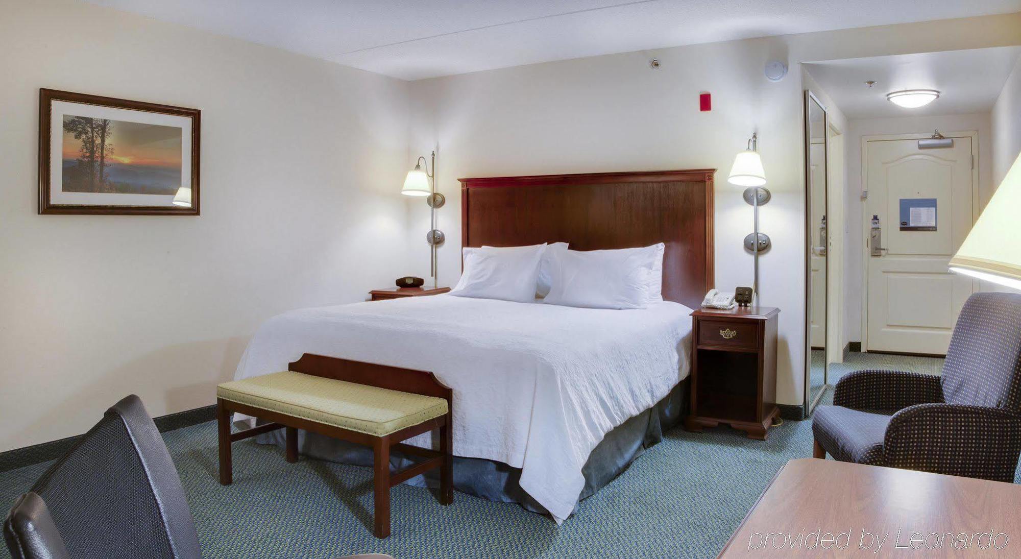 Hampton Inn Harrisonburg South Экстерьер фото